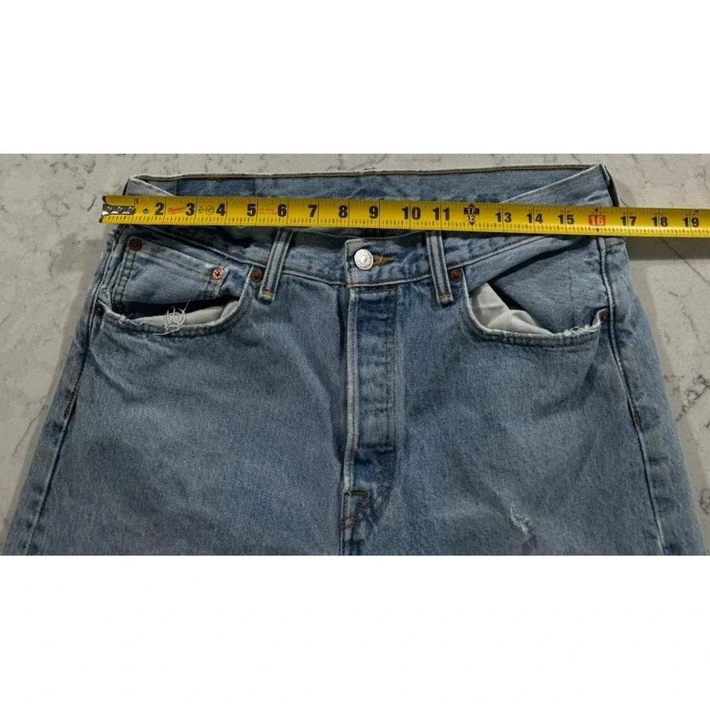 Levi's 501 Jeans Mens 33x34 Blue Light Wash Button Fly Distressed Ripped Grunge